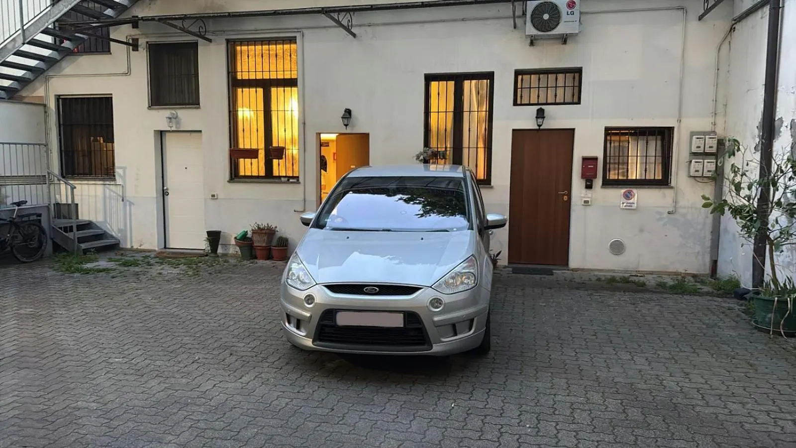 밀라노 La Casa Nel Cortile-Free Parking 아파트 이탈리아